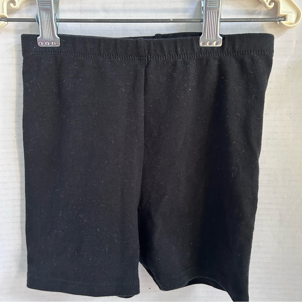 Black DANSKIN athletic shorts size girl 8-10